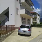 With A Parking Space Kastel Novi, - 16018 Appartement
