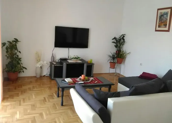 Apartamento With A Parking Space Kastel Novi, - 16018 Kaštela