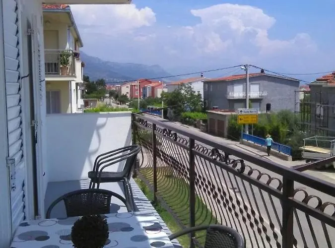 With A Parking Space Kastel Novi, - 16018 Apartamento